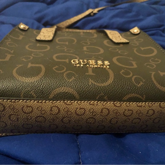 NWOT Guess bag & wallet bundle! FINAL PRICE REDUCTION. - Picture 2 of 10